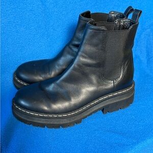 Marc Fisher LTD Padmia Chelsea Boot Black Leather Lug Sole EUC Womens Sz 7.5m